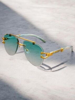 Stunt ∆!!!Aqua Gradient Rimless Sunglasses -
